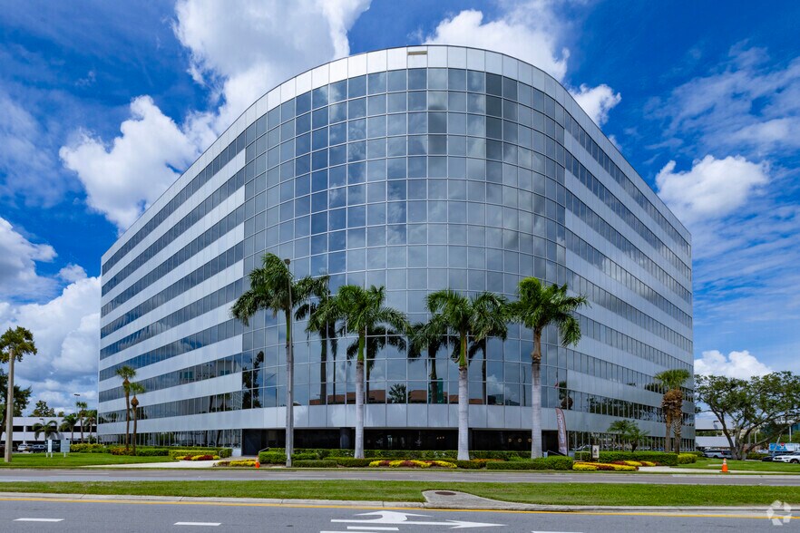 More Photos Of 5201 W Kennedy Blvd, Tampa Office For Lease