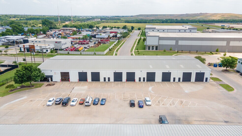 More Photos Of 1590 E State Highway 121, Lewisville Unknown For Lease