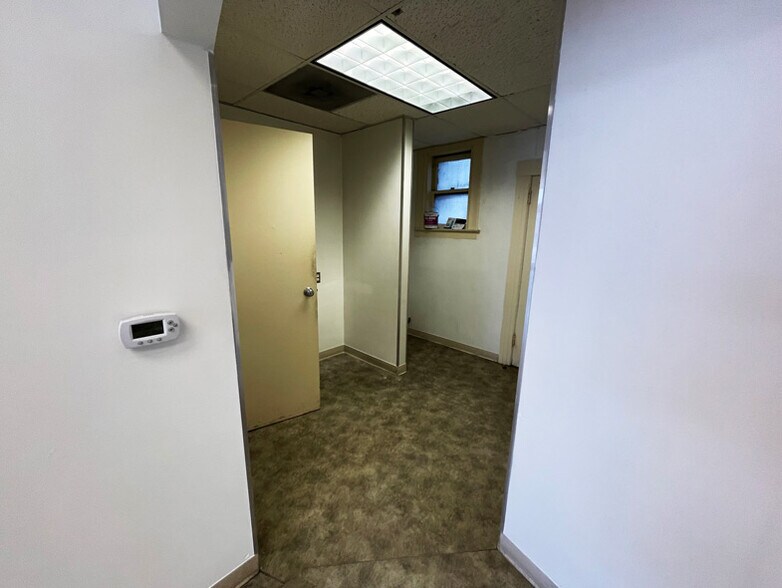 More Photos Of 721 Irving St, San Francisco Storefront Retail Residential For Lease