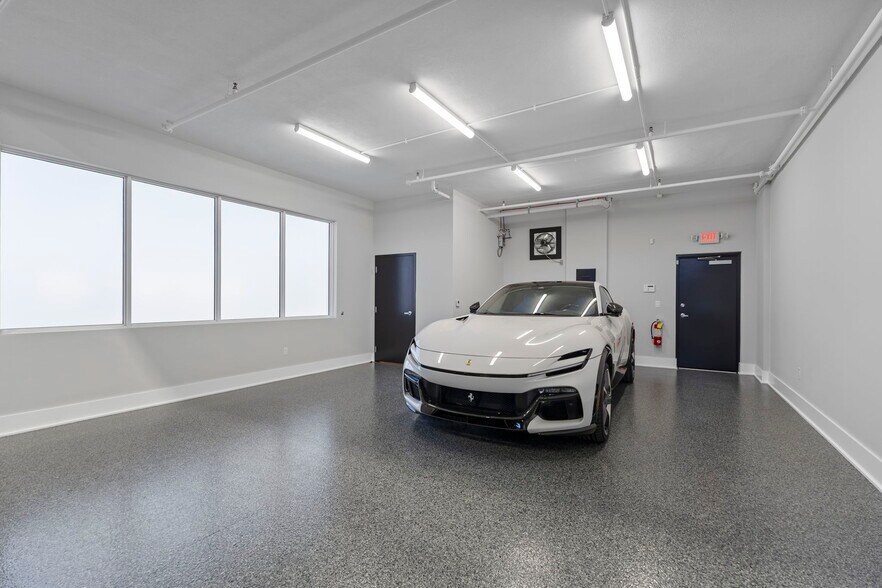 More Photos Of 3584 Plover, Naples Warehouse For Sale