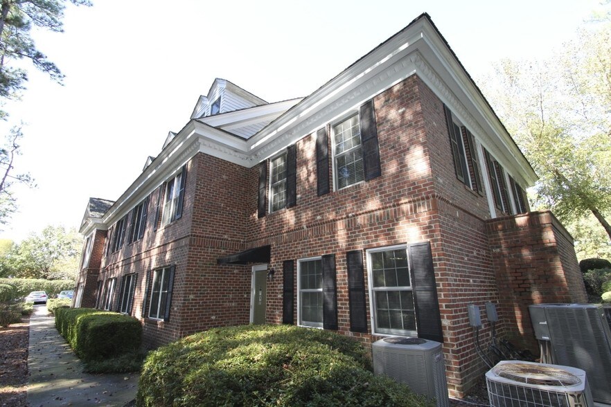 More Photos Of 120 Applecross Rd, Pinehurst Office For Lease