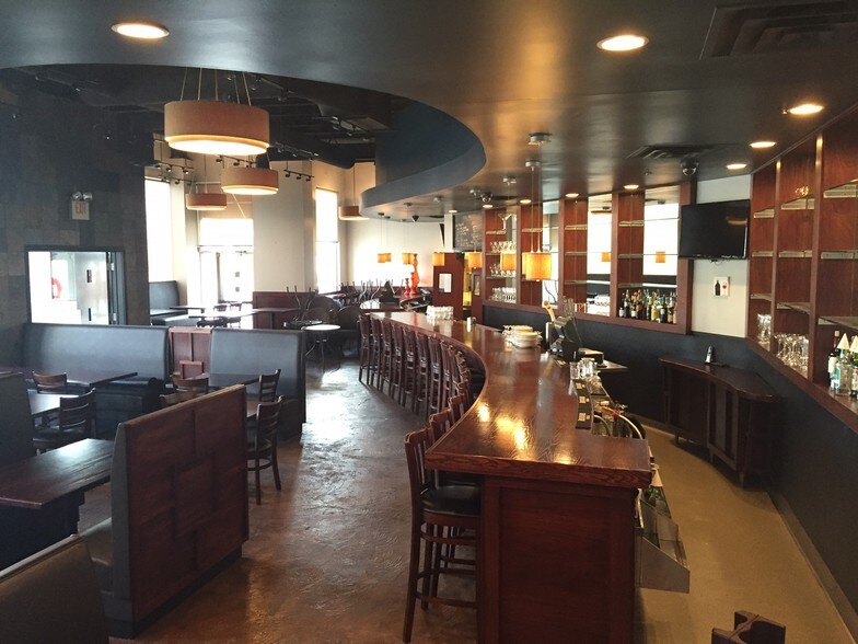 More Photos Of 10060 City Walk Dr, Woodbury General Retail For Lease