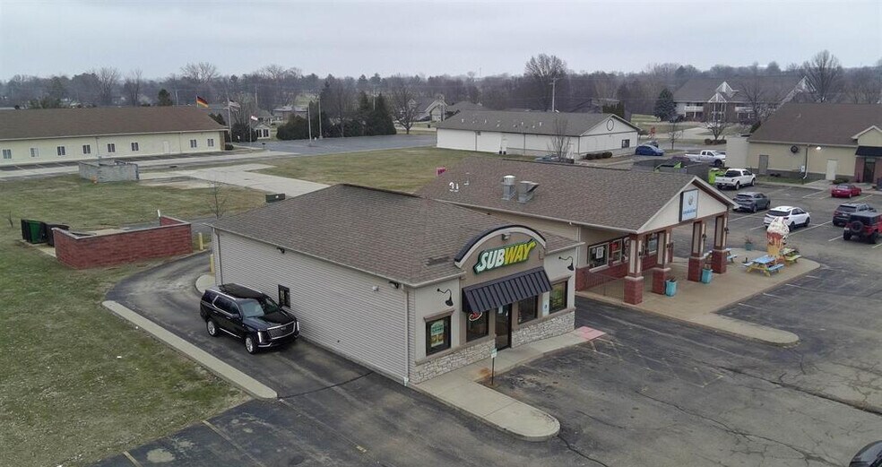 Primary Photo Of 3727 W Willow Knolls Dr, Peoria General Retail For Lease