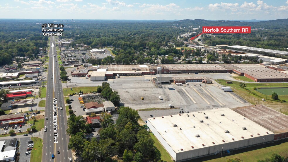 Primary Photo Of 2819 Wade Hampton Blvd, Taylors Distribution For Lease
