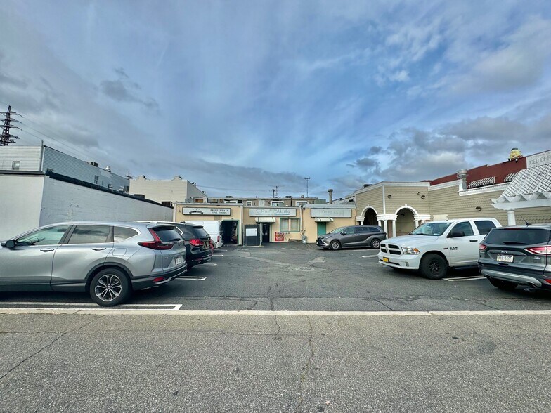 More Photos Of 32-38 Atlantic Ave, Lynbrook Office For Sale