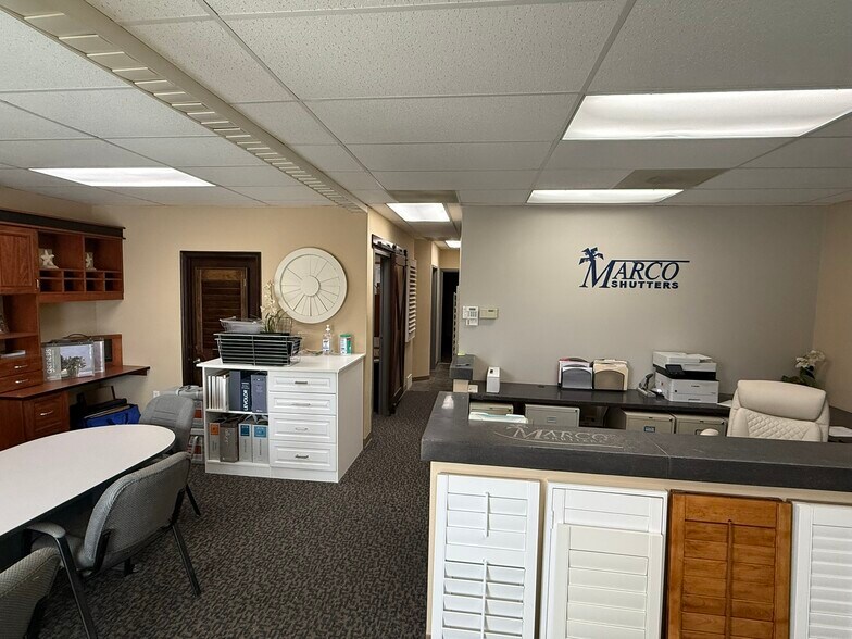 More Photos Of 707 N Frontier Rd, Papillion Industrial For Sale