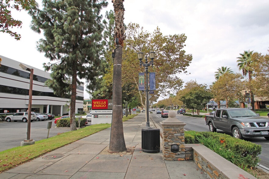 More Photos Of 444 E Huntington Dr, Arcadia Office For Lease