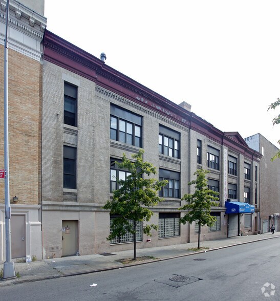 More Photos Of 369 E 148th St, Bronx Office For Lease