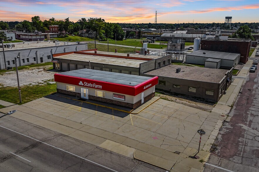 More Photos Of 101 E Linn St, Marshalltown Office For Sale