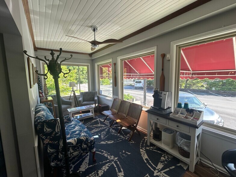 More Photos Of 628-630 Main St, Vermilion Office Residential For Sale