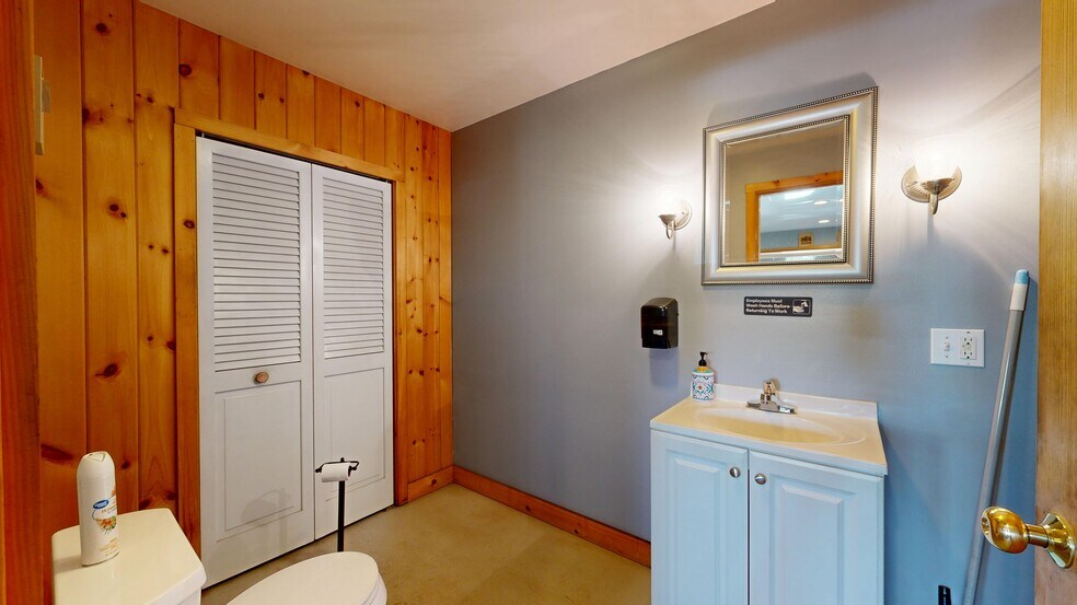 More Photos Of 48 S Main St, Andover General Retail For Sale