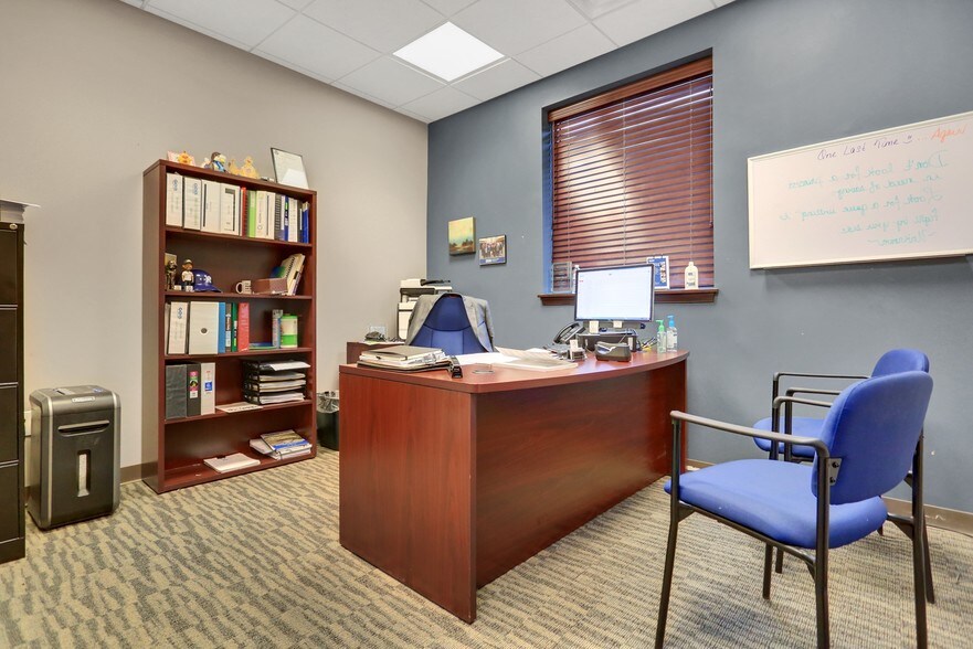 More Photos Of 1 E Market St, York Office For Sale