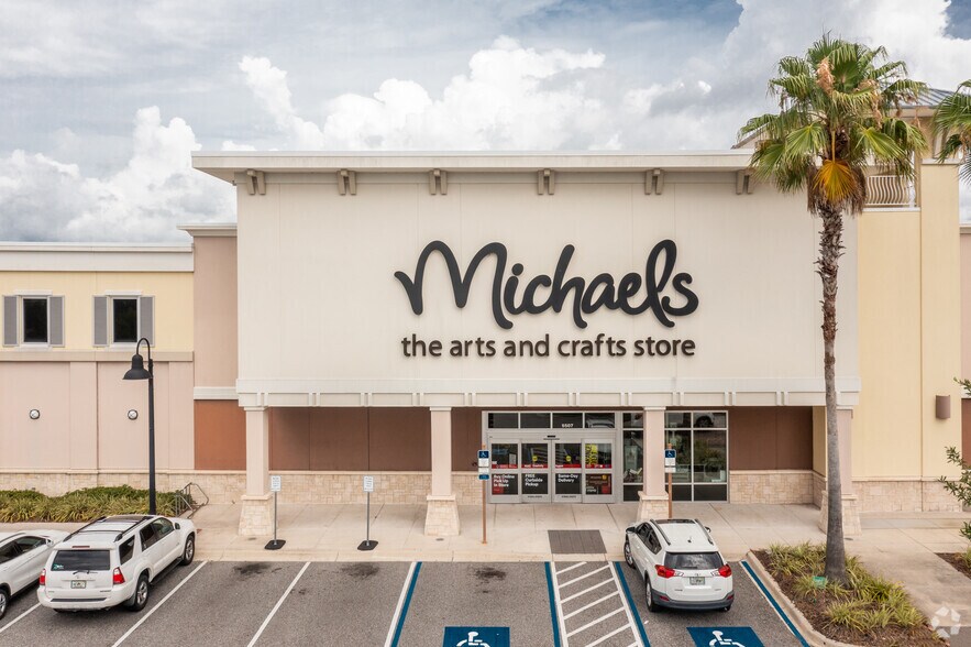 More Photos Of 5499-5515 S Williamson Blvd, Port Orange General Retail For Lease