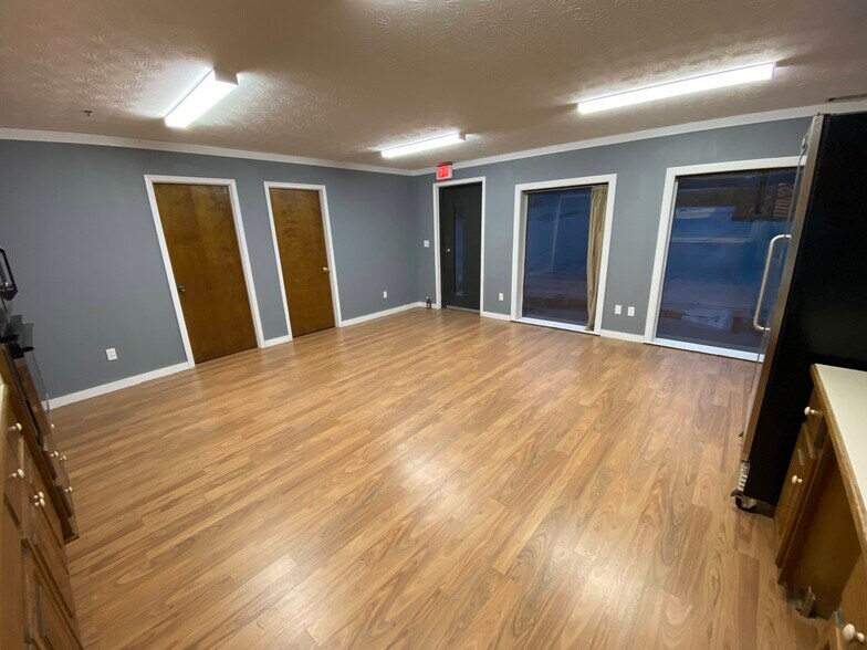 More Photos Of 4352 Canton Hwy, Cumming Warehouse For Sale