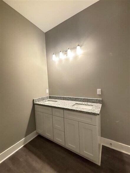 More Photos Of 1344 Park St, Bowling Green Multifamily For Sale
