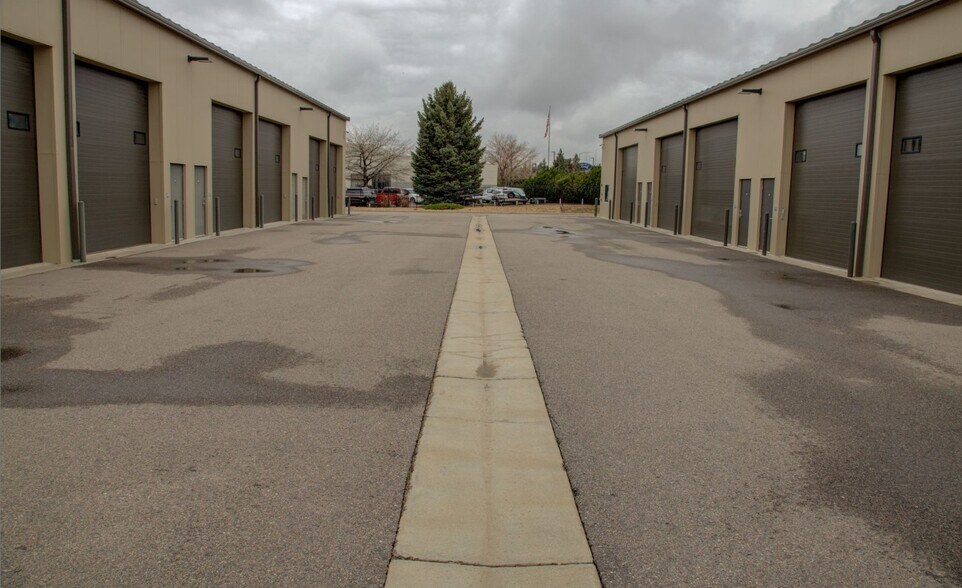 More Photos Of 2364 Industrial Ln, Broomfield Warehouse For Lease