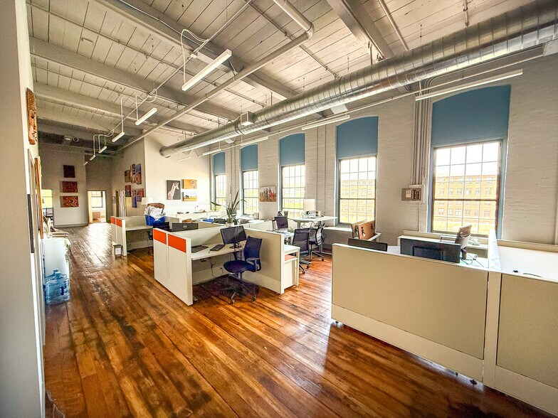More Photos Of 1 Mill St, Burlington Office For Lease