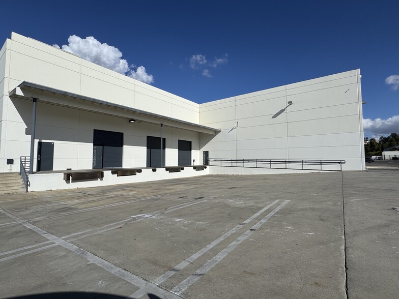 Primary Photo Of 25000 Avenue Stanford, Valencia Warehouse For Lease