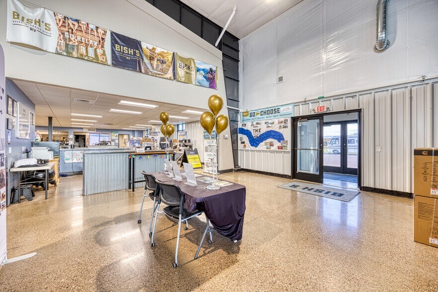 More Photos Of 3928 Tri Hill Frontage Rd, Great Falls Auto Dealership For Sale