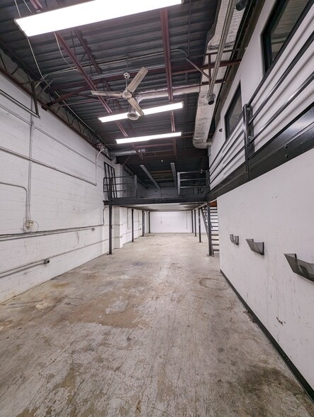 More Photos Of 300-314 Legion Ave, Annapolis Light Manufacturing For Lease