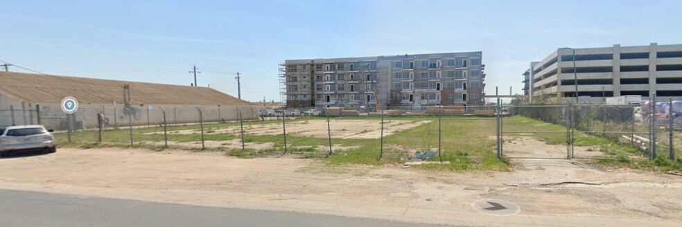 More Photos Of 217 Industrial, Austin Land For Lease
