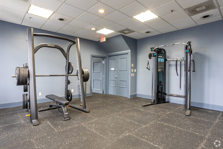 More Photos Of 1707 Owen Dr, Fayetteville Apartments For Lease