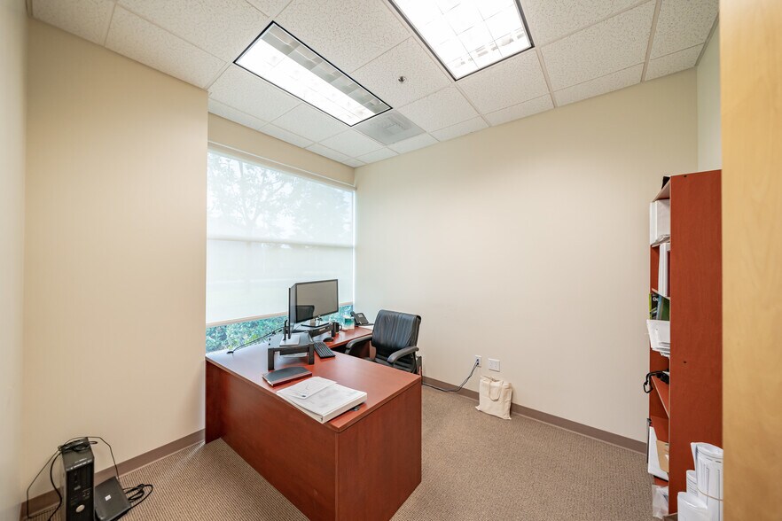 More Photos Of 9297-9311 Research Dr, Irvine Research And Development For Lease