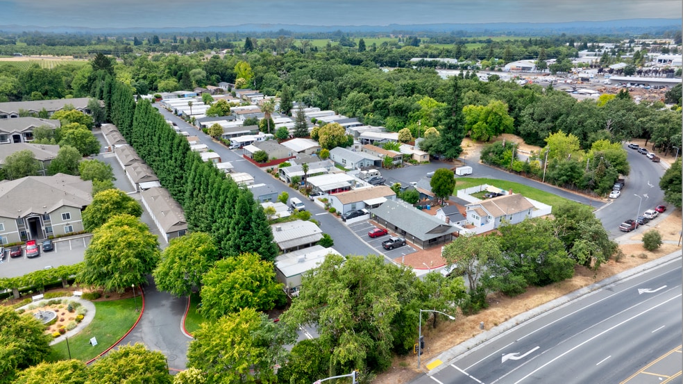 More Photos Of 5250 Whispering Creek Dr, Santa Rosa Manufactured Housing Mobile Home Park For Sale