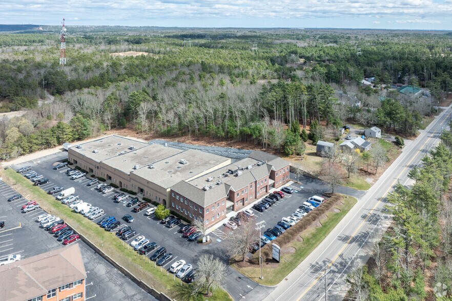 More Photos Of 118 Long Pond Rd, Plymouth Medical For Lease