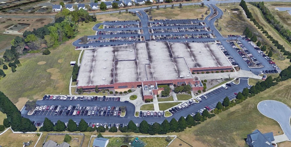 More Photos Of 1451 Thomas Langston Rd, Winterville Coworking Space