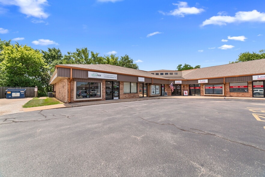 More Photos Of 3910 S Old Highway 94, Saint Charles Unknown For Lease