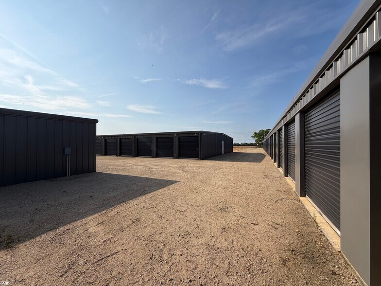 More Photos Of 40 W State Highway 92, Newton Refrigeration Cold Storage For Sale