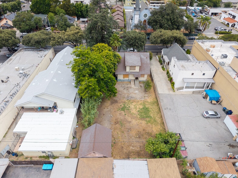 More Photos Of 366 E Orange Grove Blvd, Pasadena Land For Sale