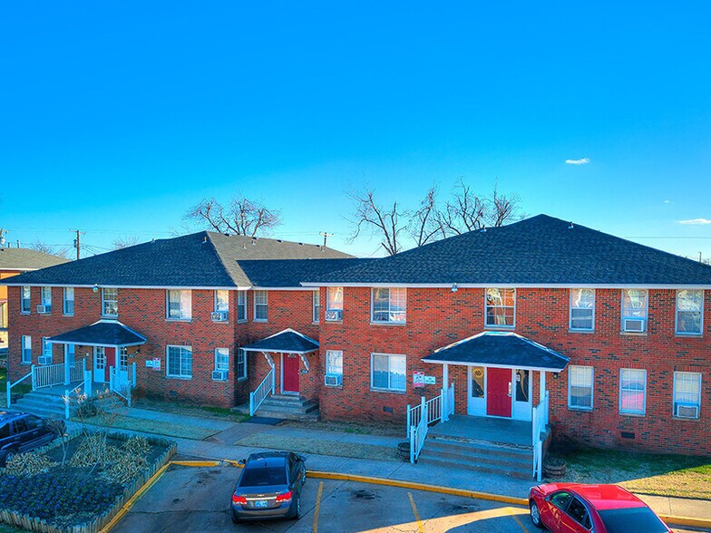 More Photos Of 2037 NW 26th St, Oklahoma City Apartments For Sale