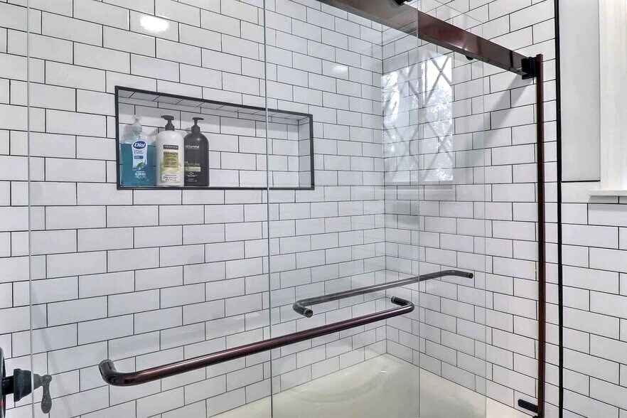 More Photos Of 3360 PA-940, Mount Pocono Specialty For Sale