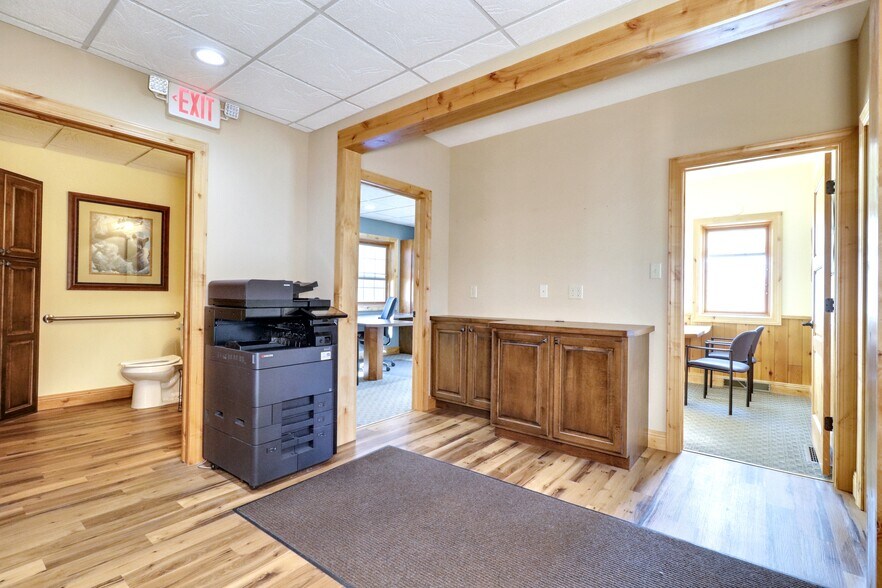 More Photos Of 616 US 51, Woodruff Office For Sale