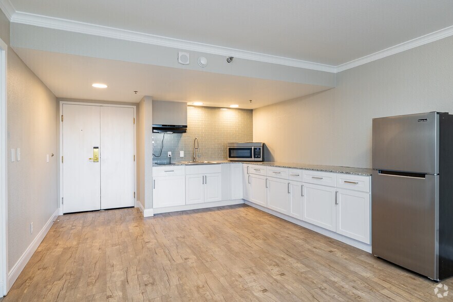 More Photos Of 2886 S Circle Dr, Colorado Springs Apartments For Lease