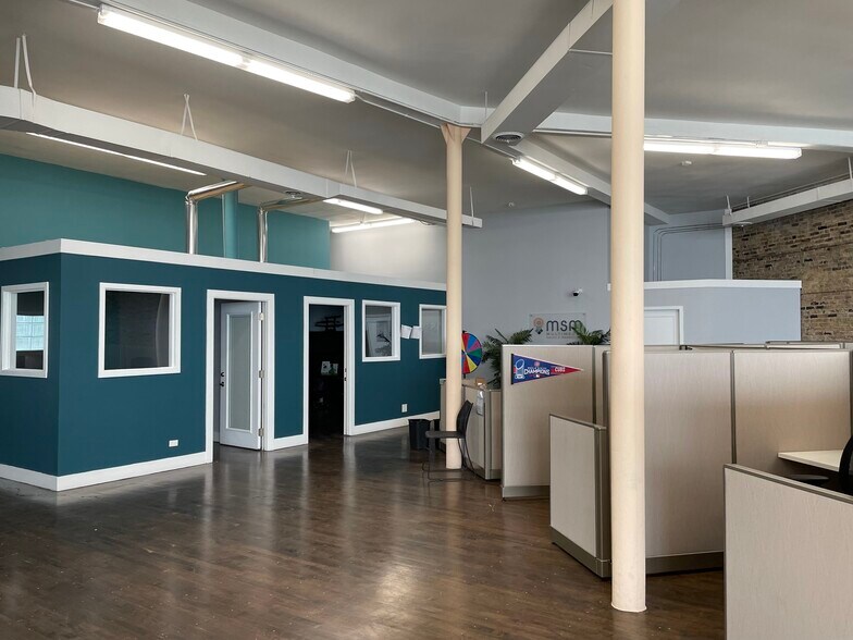 More Photos Of 4020 N Elston Ave, Chicago Storefront Retail Office For Lease