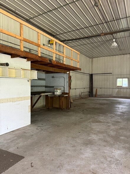 More Photos Of 867 Route 12, Westmoreland Flex For Lease