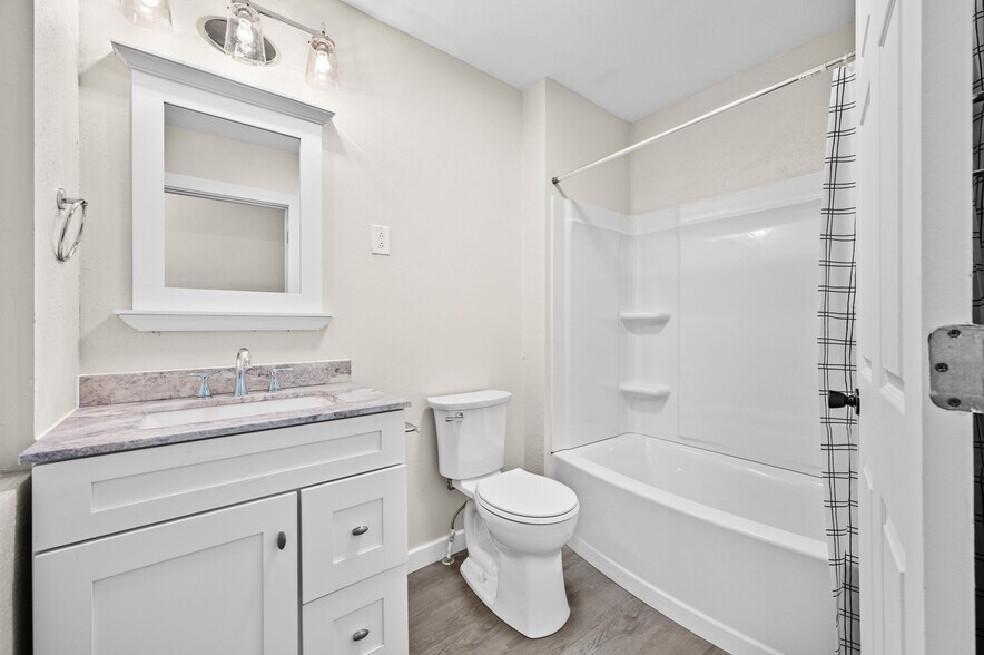 More Photos Of 1119-1201 N Underhill St, Peoria Apartments For Sale