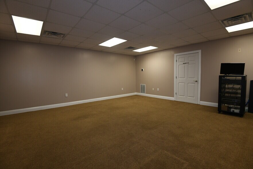 More Photos Of 3925 Harrison Rd, Loganville Office For Sale