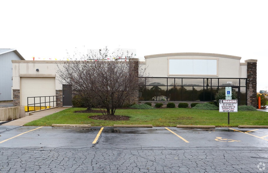 More Photos Of 8709 Pyott Rd, Lake In The Hills Distribution For Lease