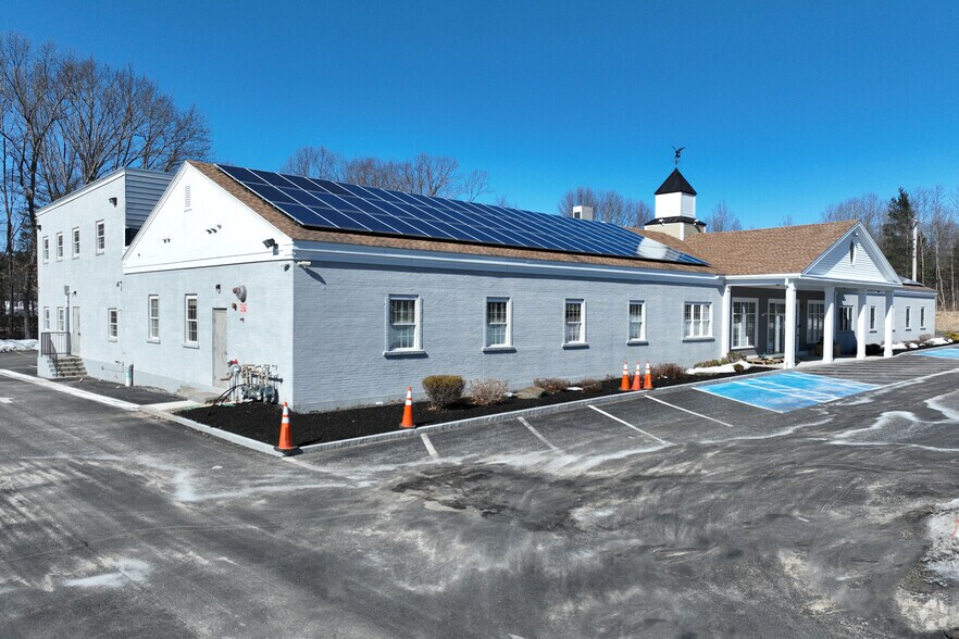 Primary Photo Of 376 Boston St, Topsfield Medical For Lease