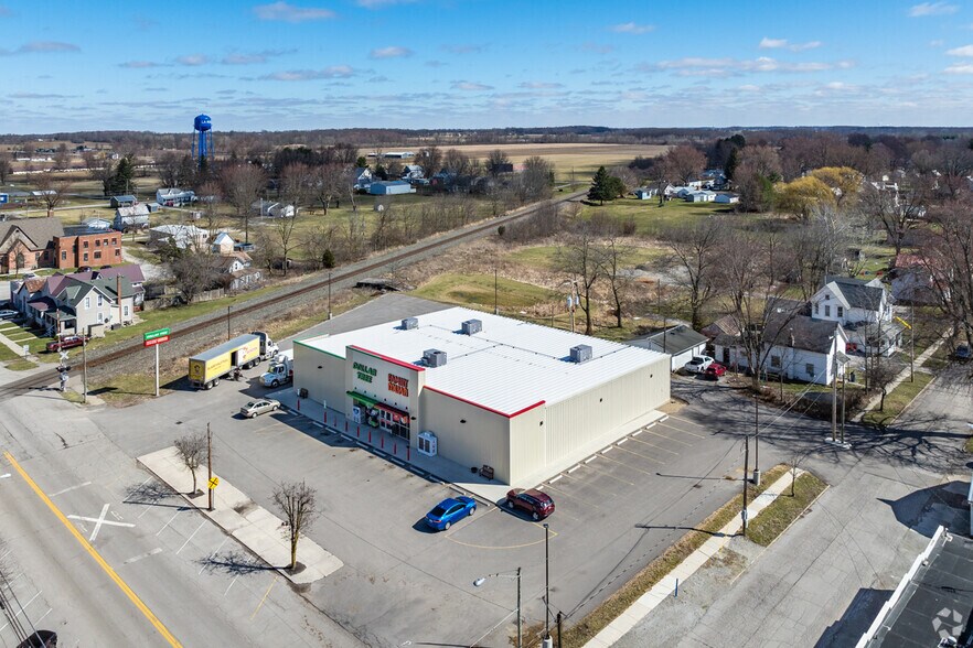 More Photos Of 56 N High St, La Rue Convenience Store For Sale