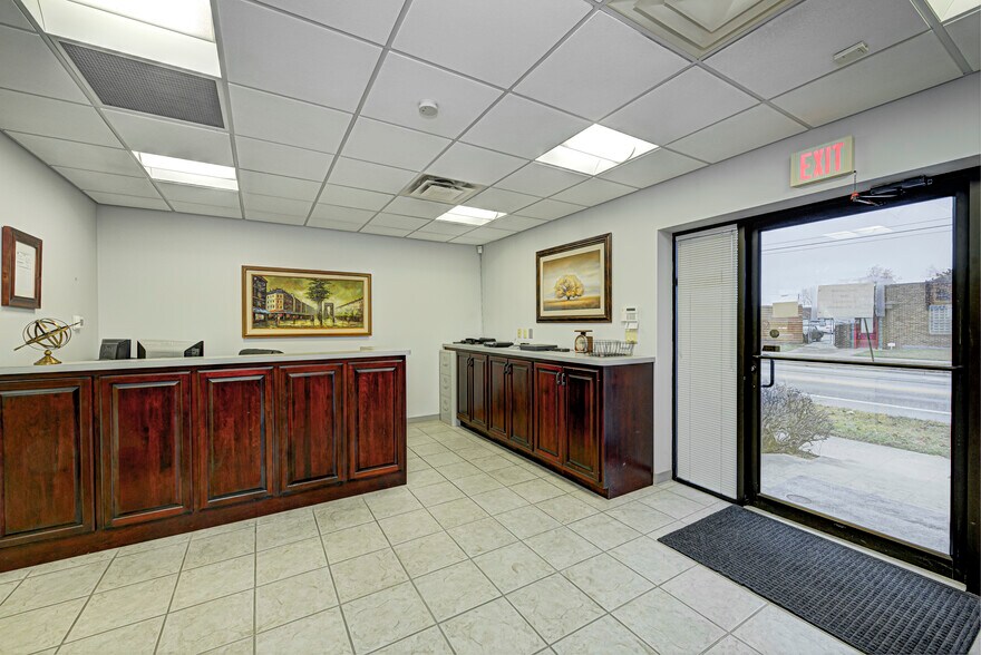 More Photos Of 241 S State Ave, Indianapolis Warehouse For Sale