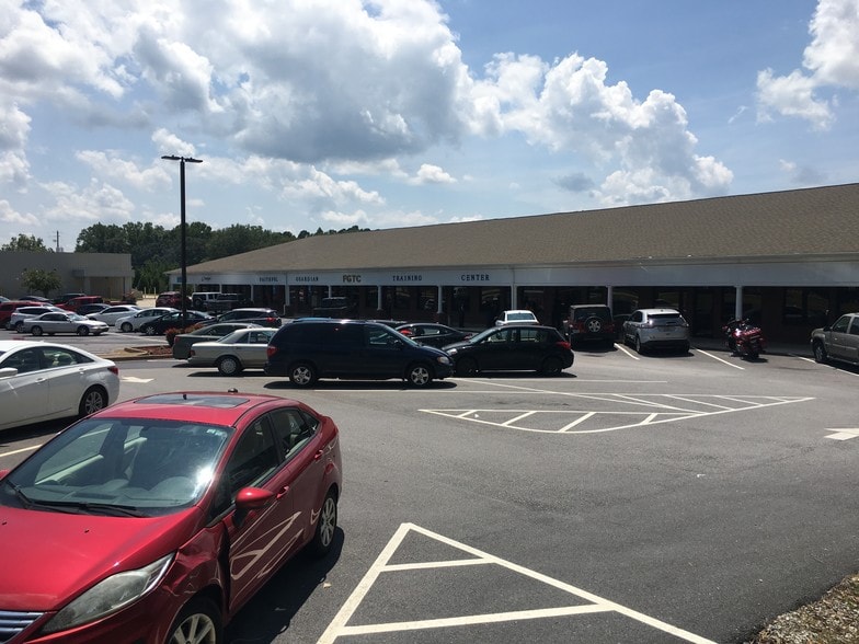 More Photos Of 285 Carrollton St, Temple Storefront For Lease