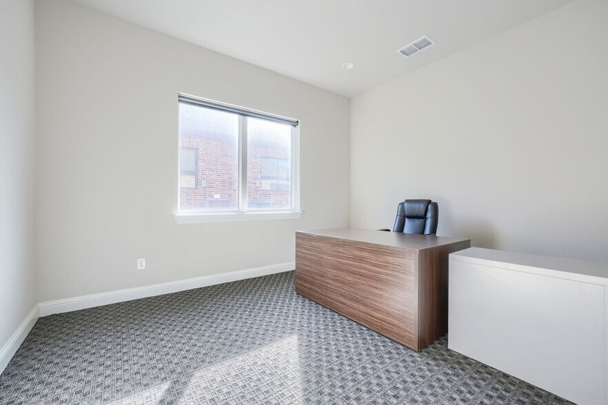 More Photos Of 2601 Little Elm Pky, Little Elm Coworking Space