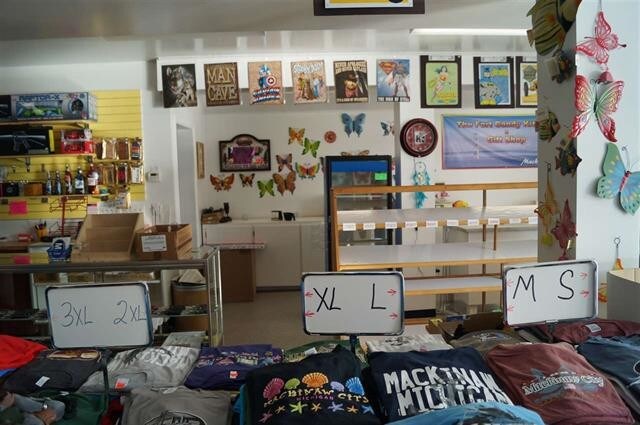 More Photos Of 207 E Central Ave, Mackinaw City Freestanding For Lease