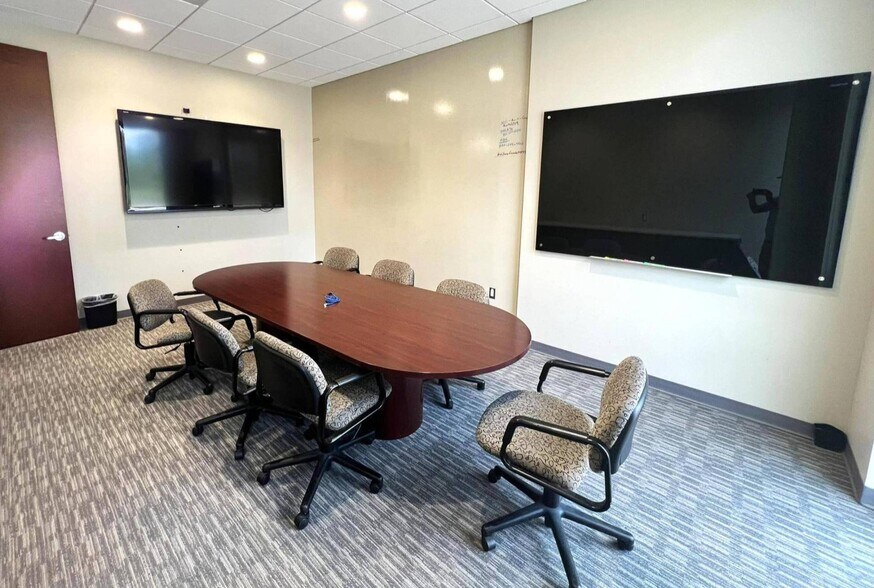 More Photos Of 5920 W William Cannon Dr, Austin Office For Sale