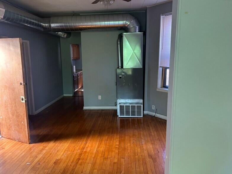 More Photos Of 1114 W Polk St, Chicago Apartments For Sale
